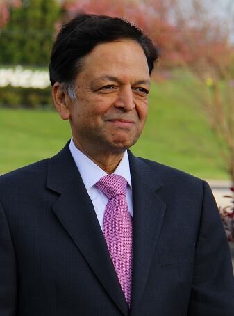 Dr. Raj Gupta